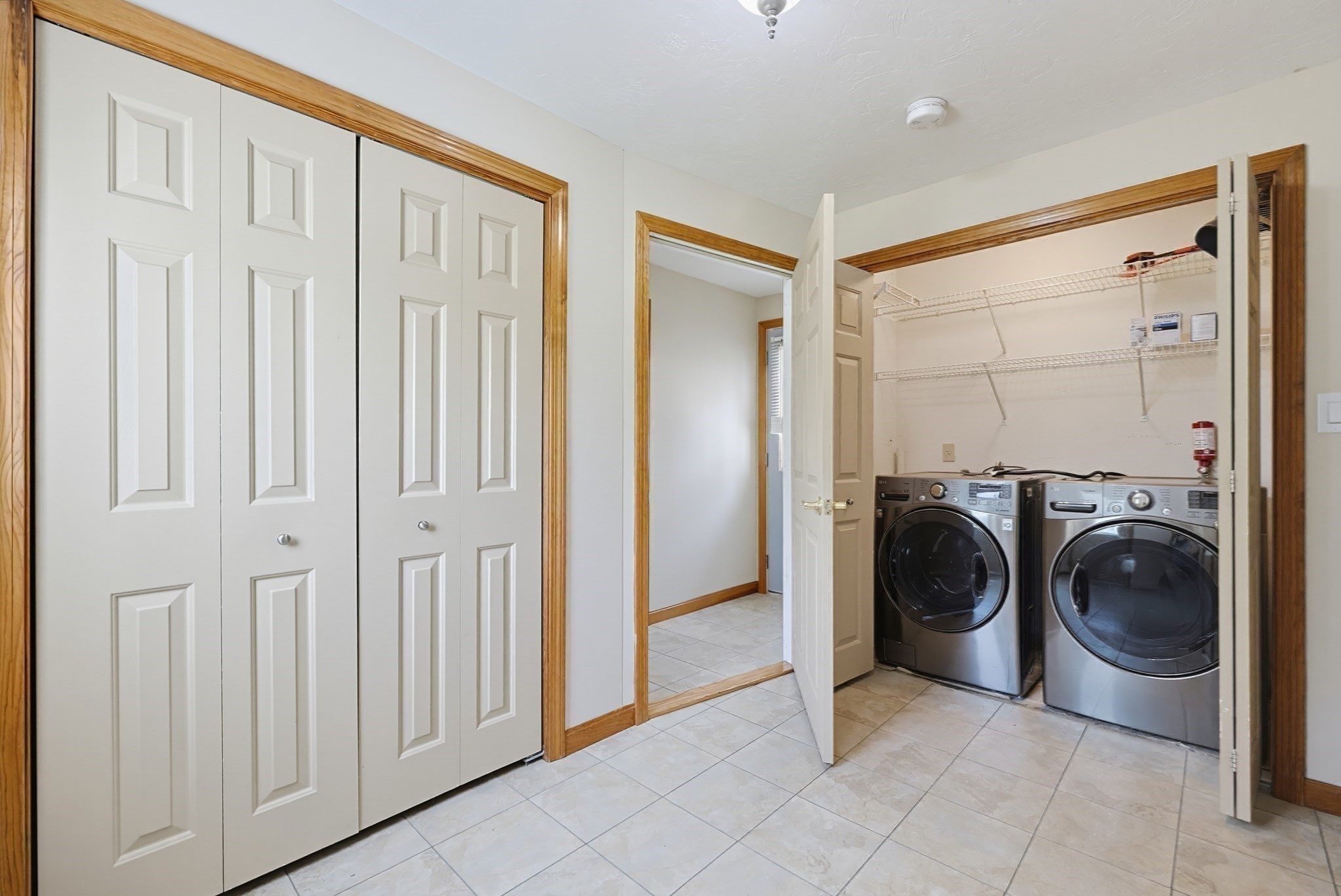 9 Northville Ave Property Photo 30