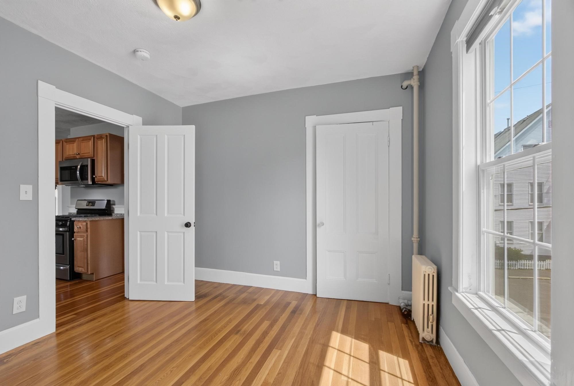 32 Arthur St # 2 Property Photo 16