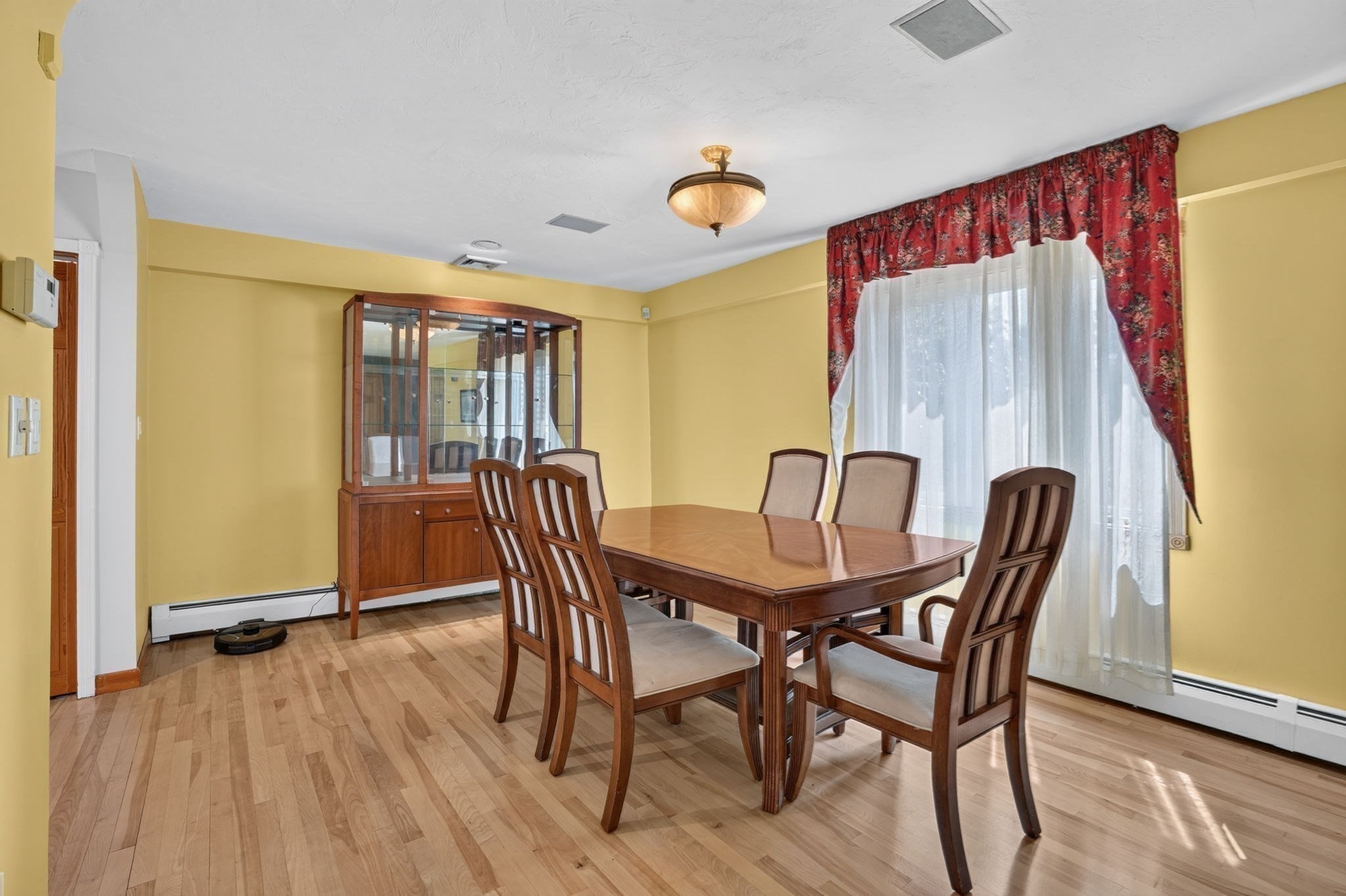 115 Pond St Property Photo 10