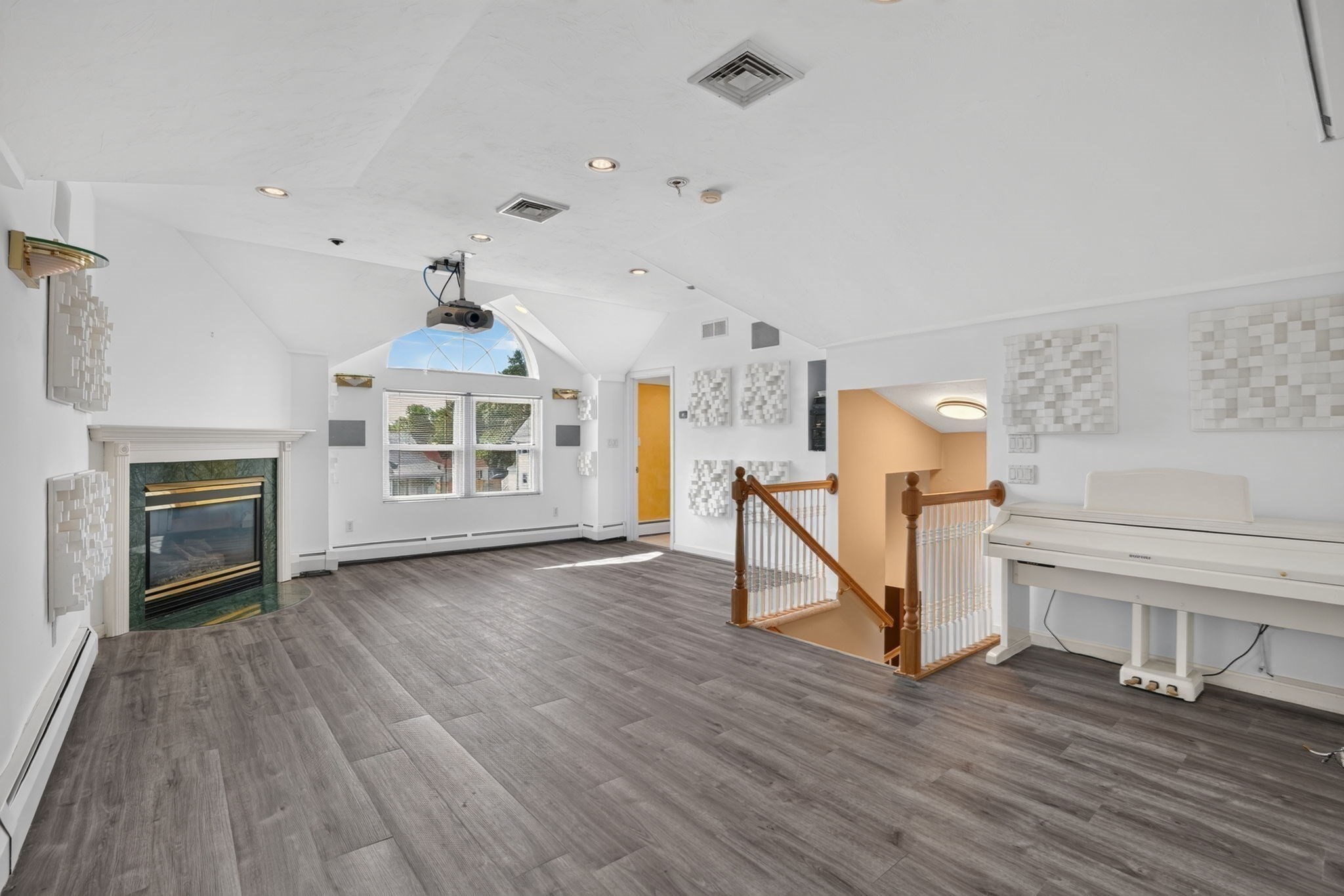 115 Pond St Property Photo 17