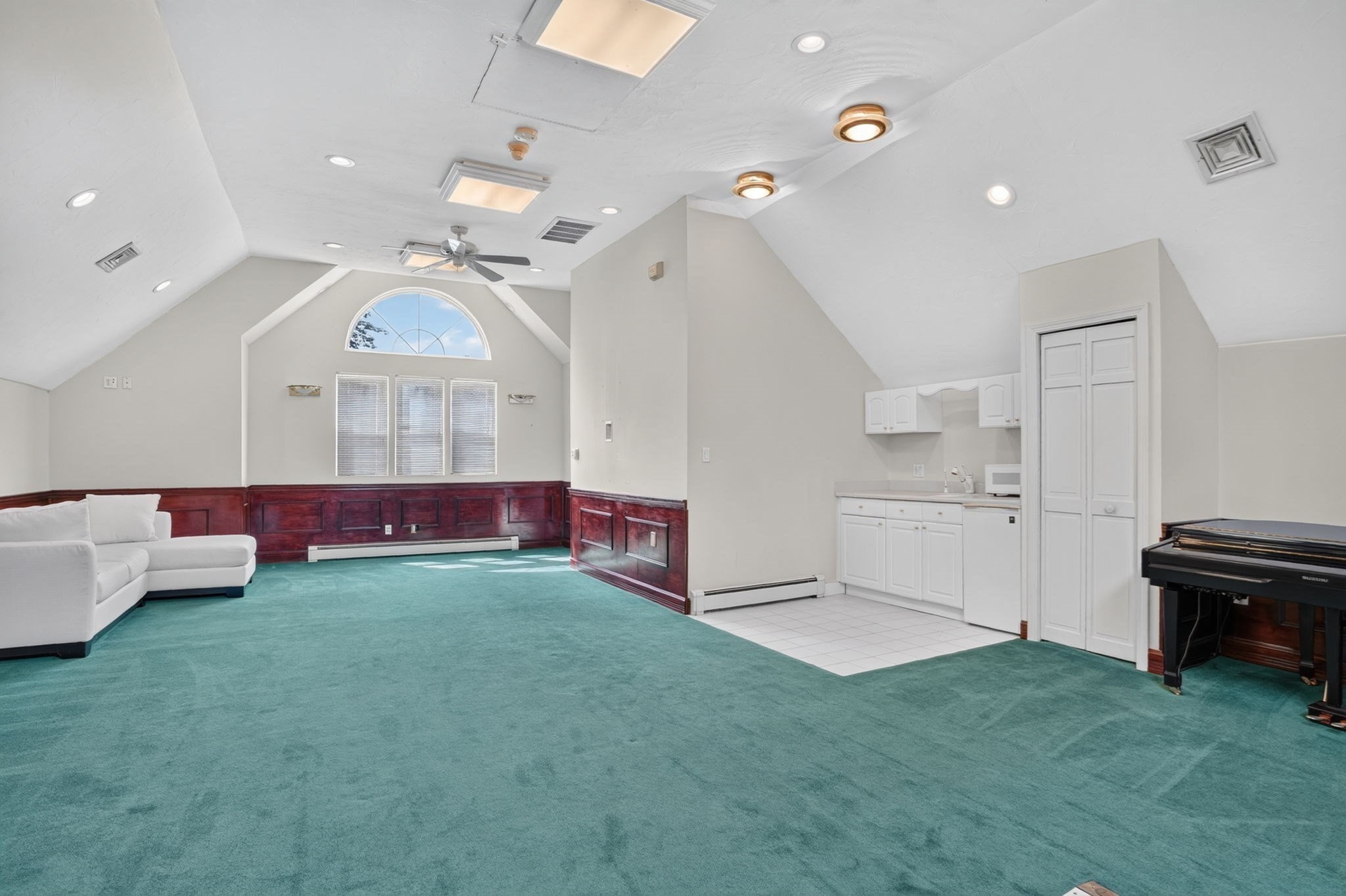 115 Pond St Property Photo 20