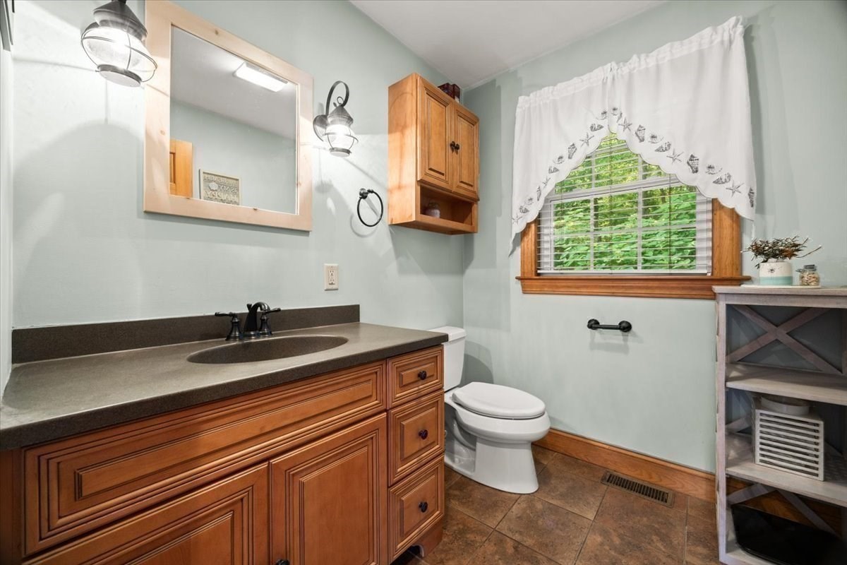 20 Worcester Street Property Photo 12