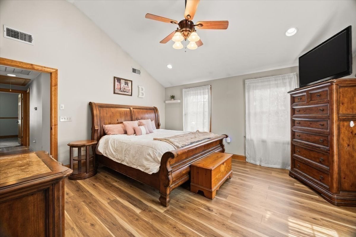 20 Worcester Street Property Photo 13