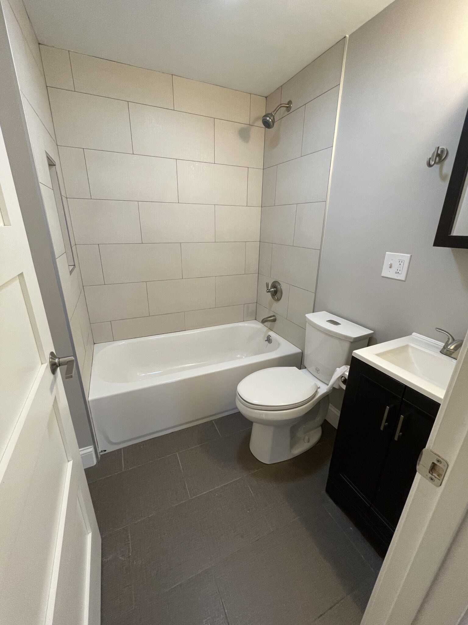 124 Berkshire St # 4 Property Photo 3