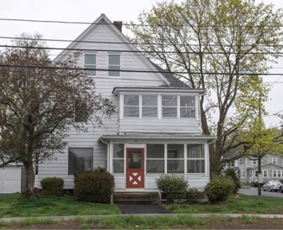 300 Bridge St Property Photo 1