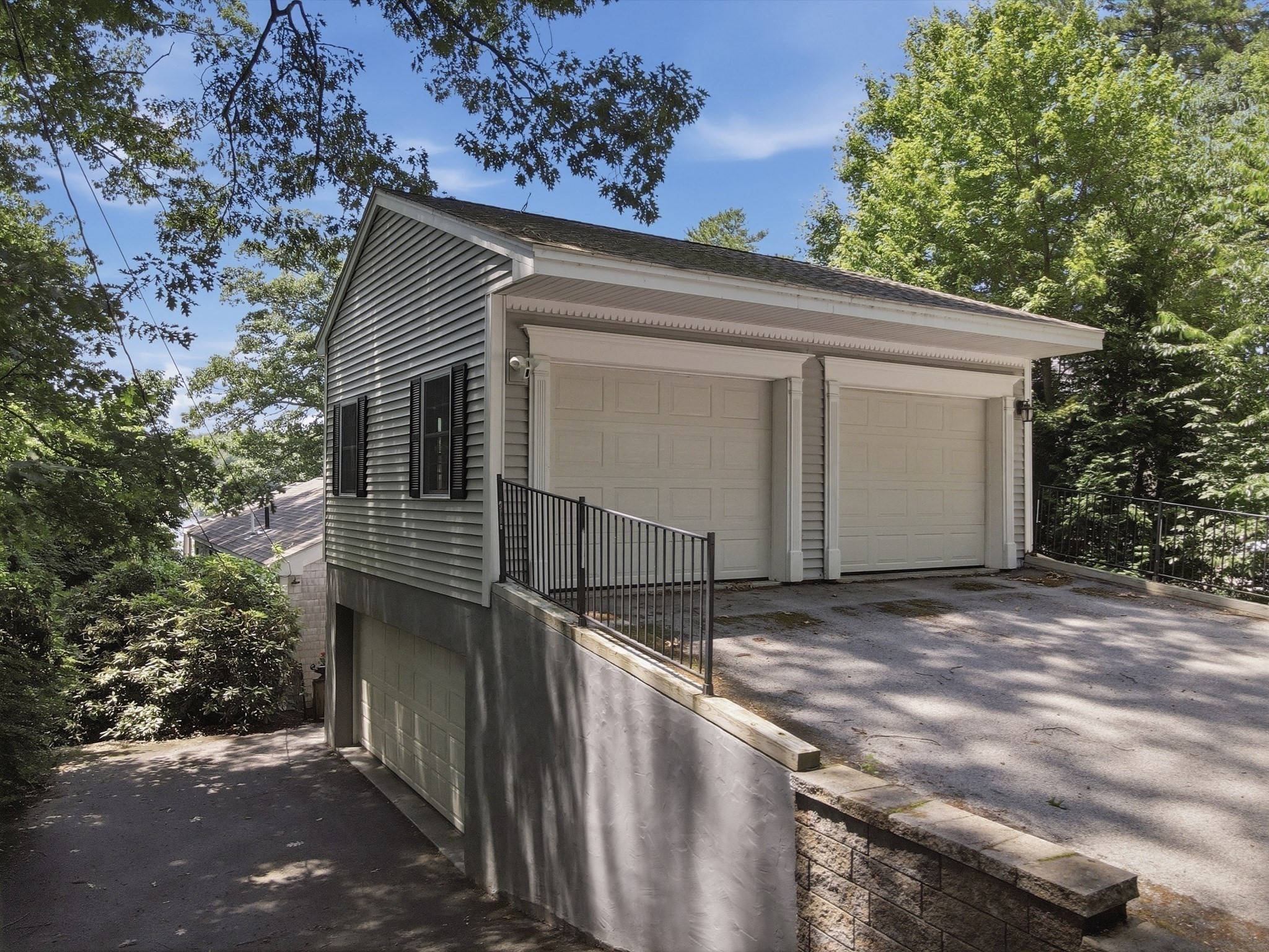 83 Sunset Drive Property Photo 5