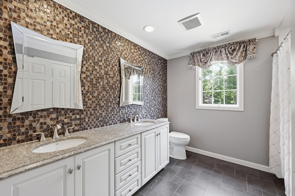 1051 Converse St Property Photo 29