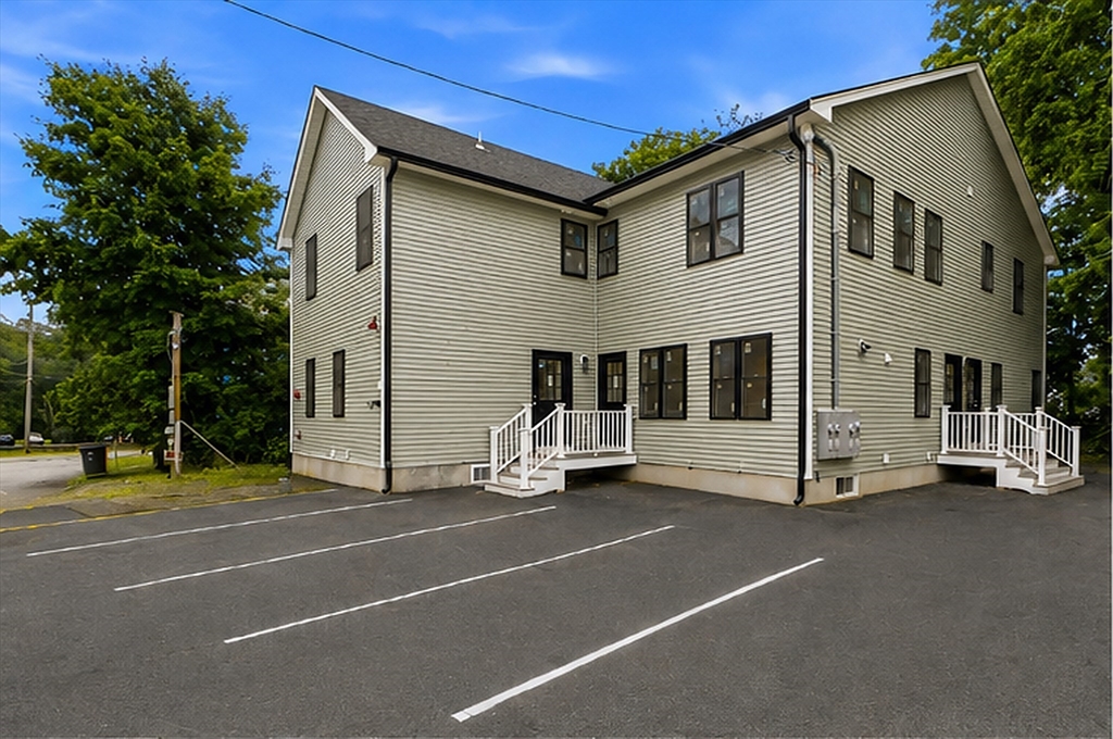 4 Mayhew St Property Photo 1