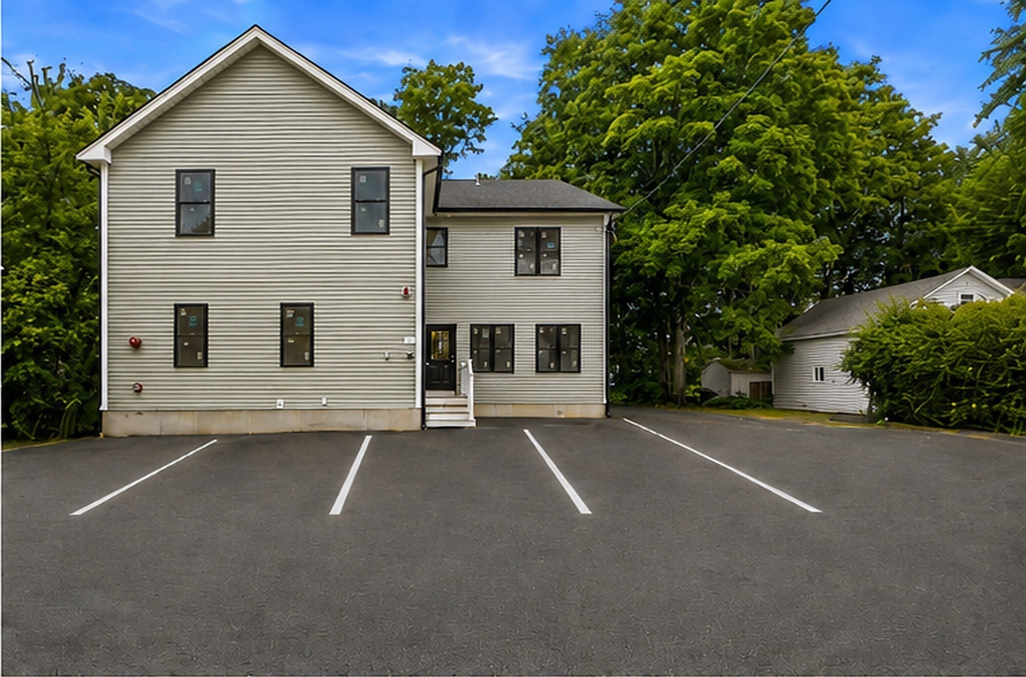 4 Mayhew St Property Photo 2