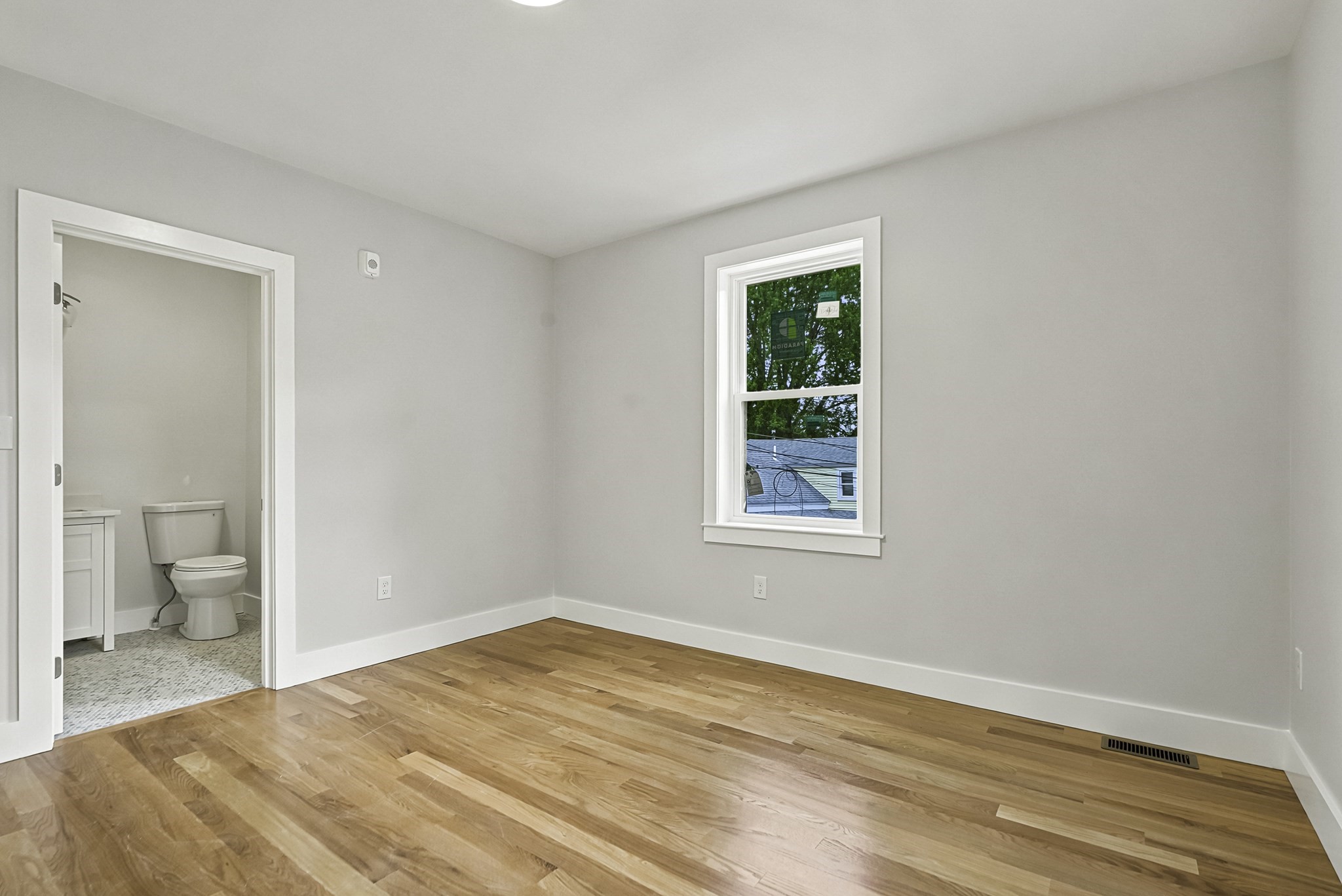 4 Mayhew St Property Photo 17