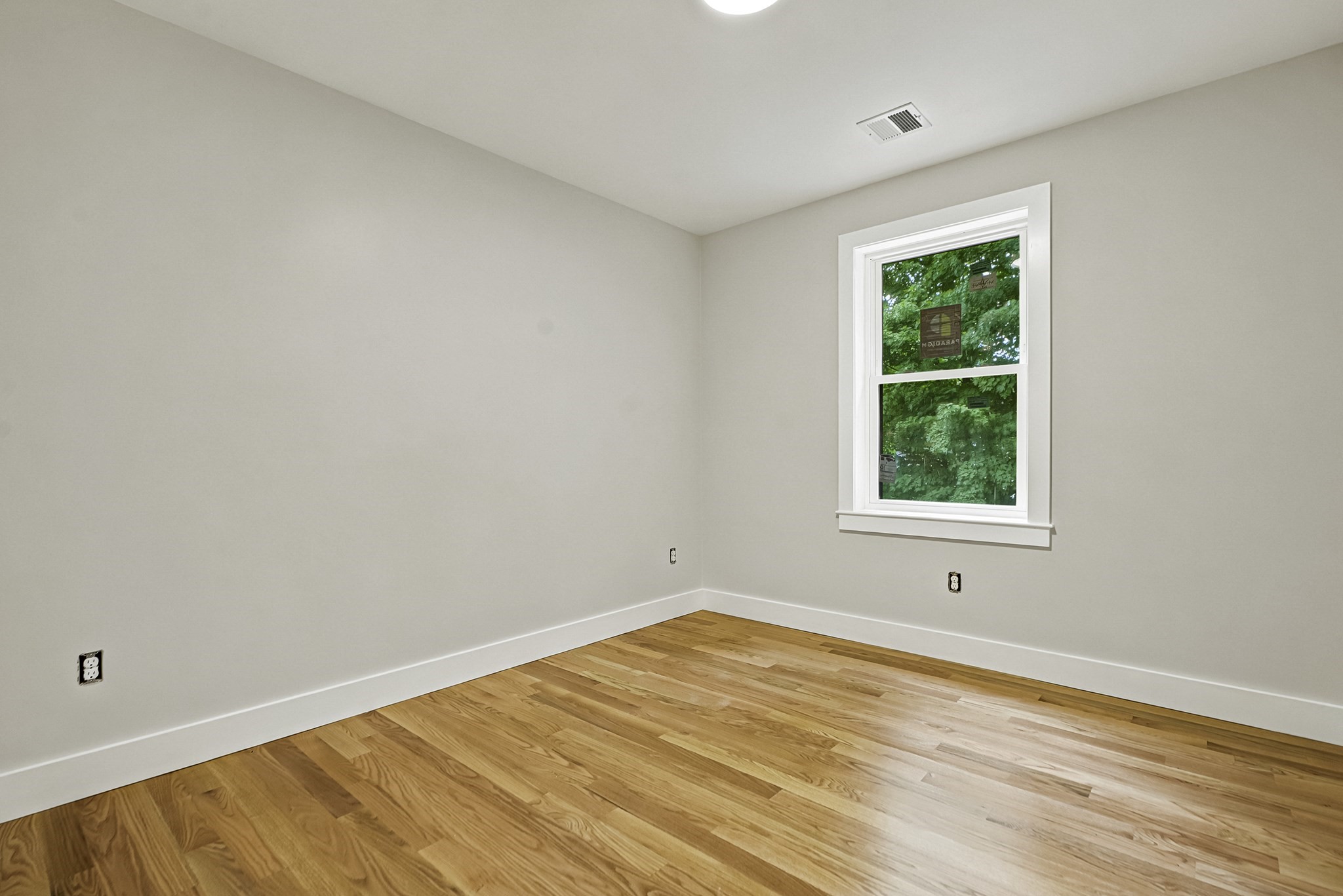4 Mayhew St Property Photo 27