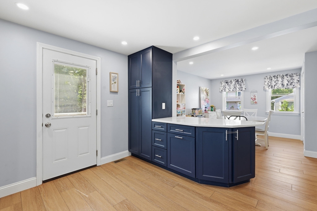 18 Tremont St Property Photo 13