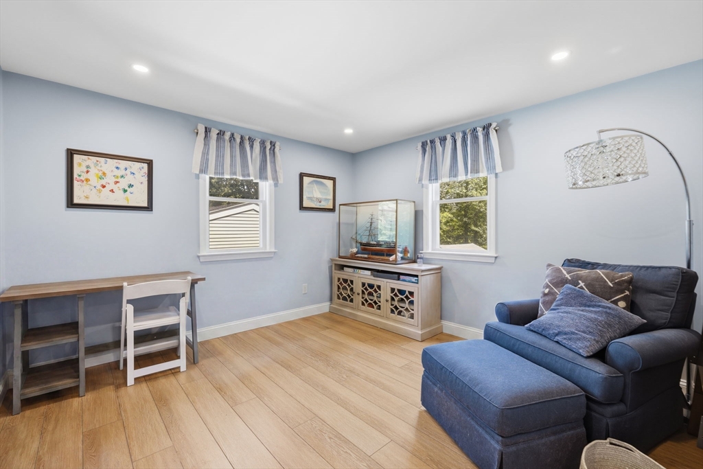 18 Tremont St Property Photo 15