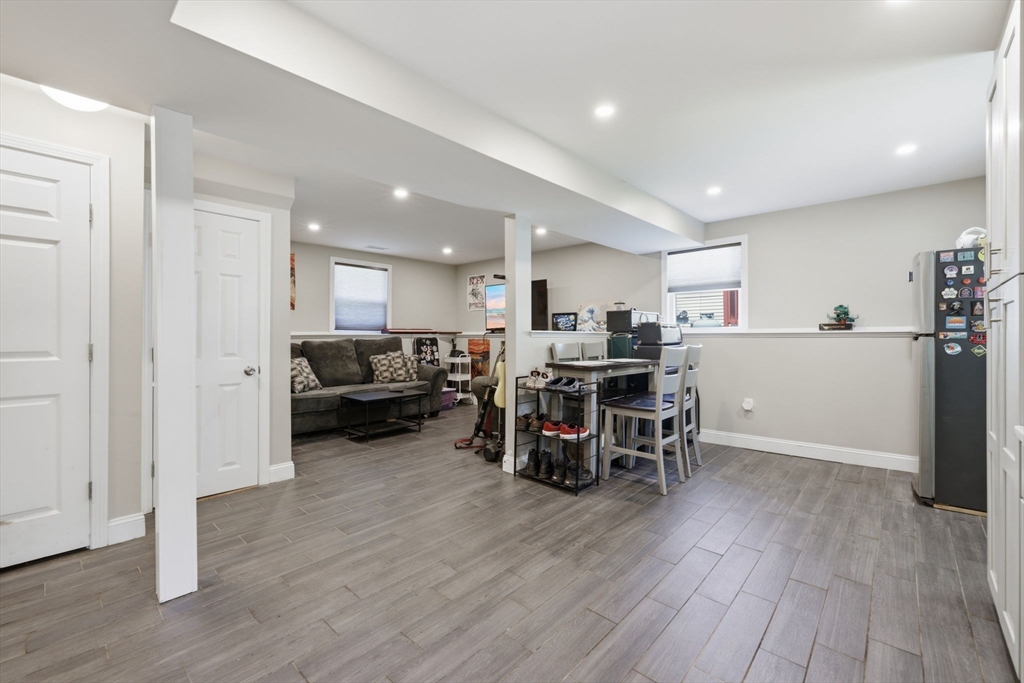 18 Tremont St Property Photo 34