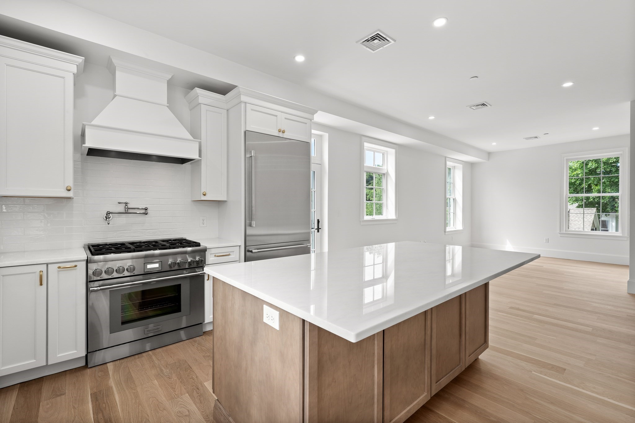 64 Pleasant Street # B Property Photo 9