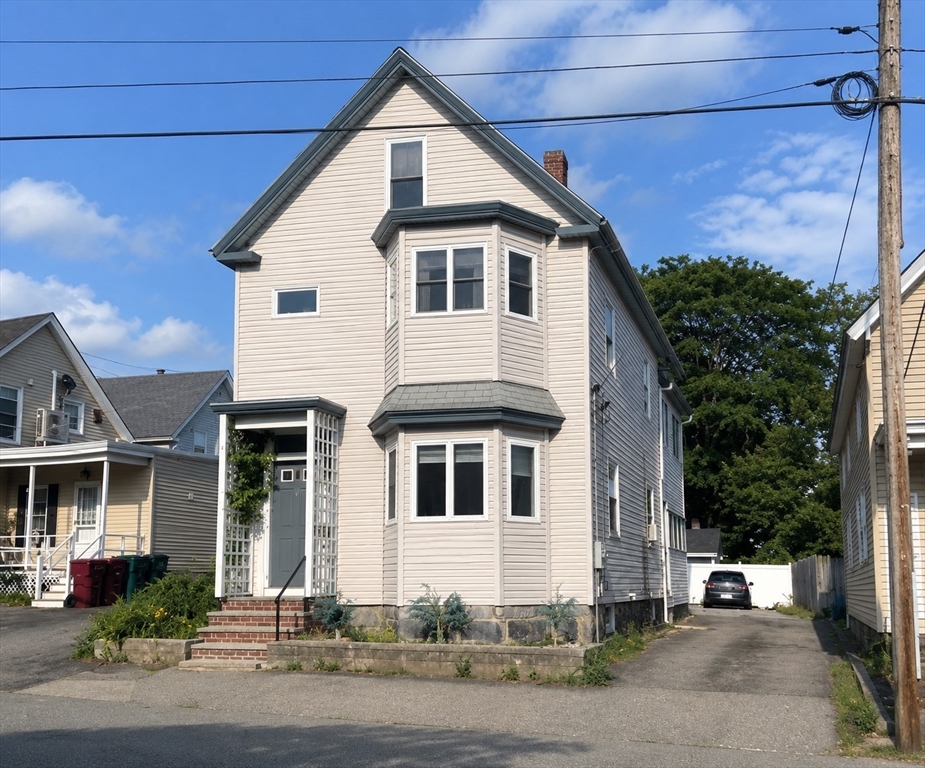 10 Payton St Property Photo 1