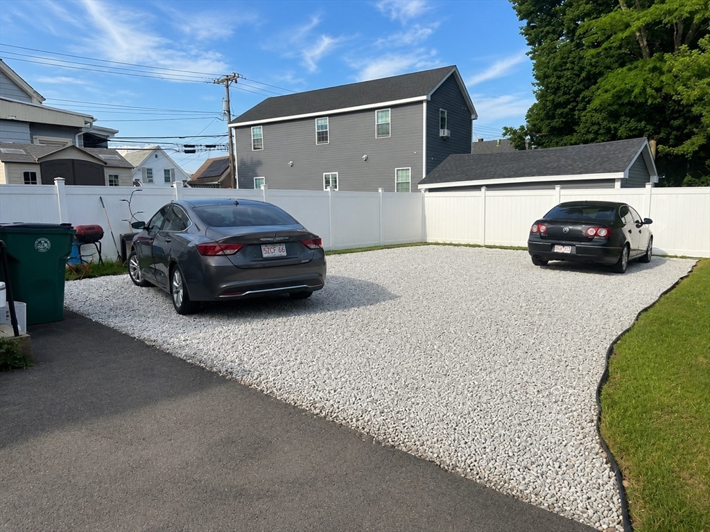 10 Payton St Property Photo 6