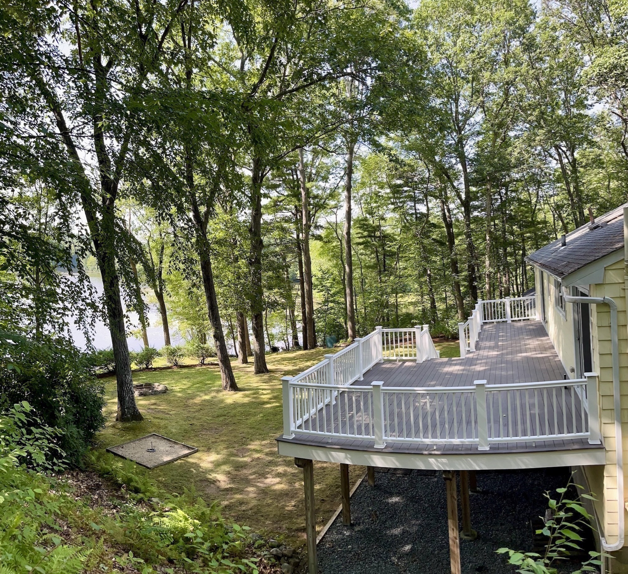70 Beach St Property Photo 14