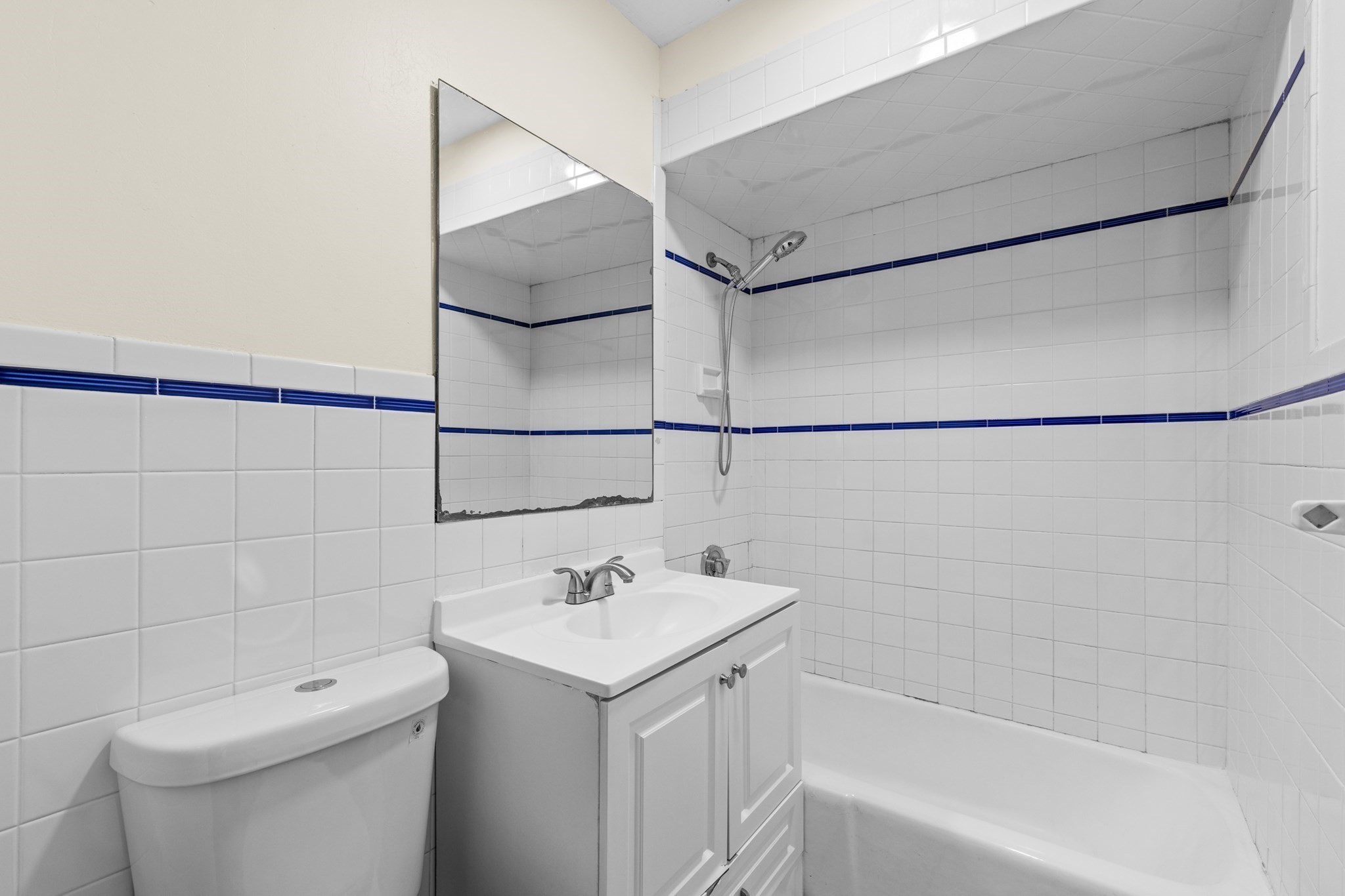 52 Chesterfield Property Photo 12