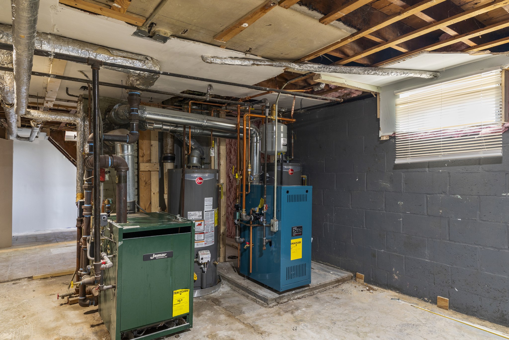 52 Chesterfield Property Photo 16