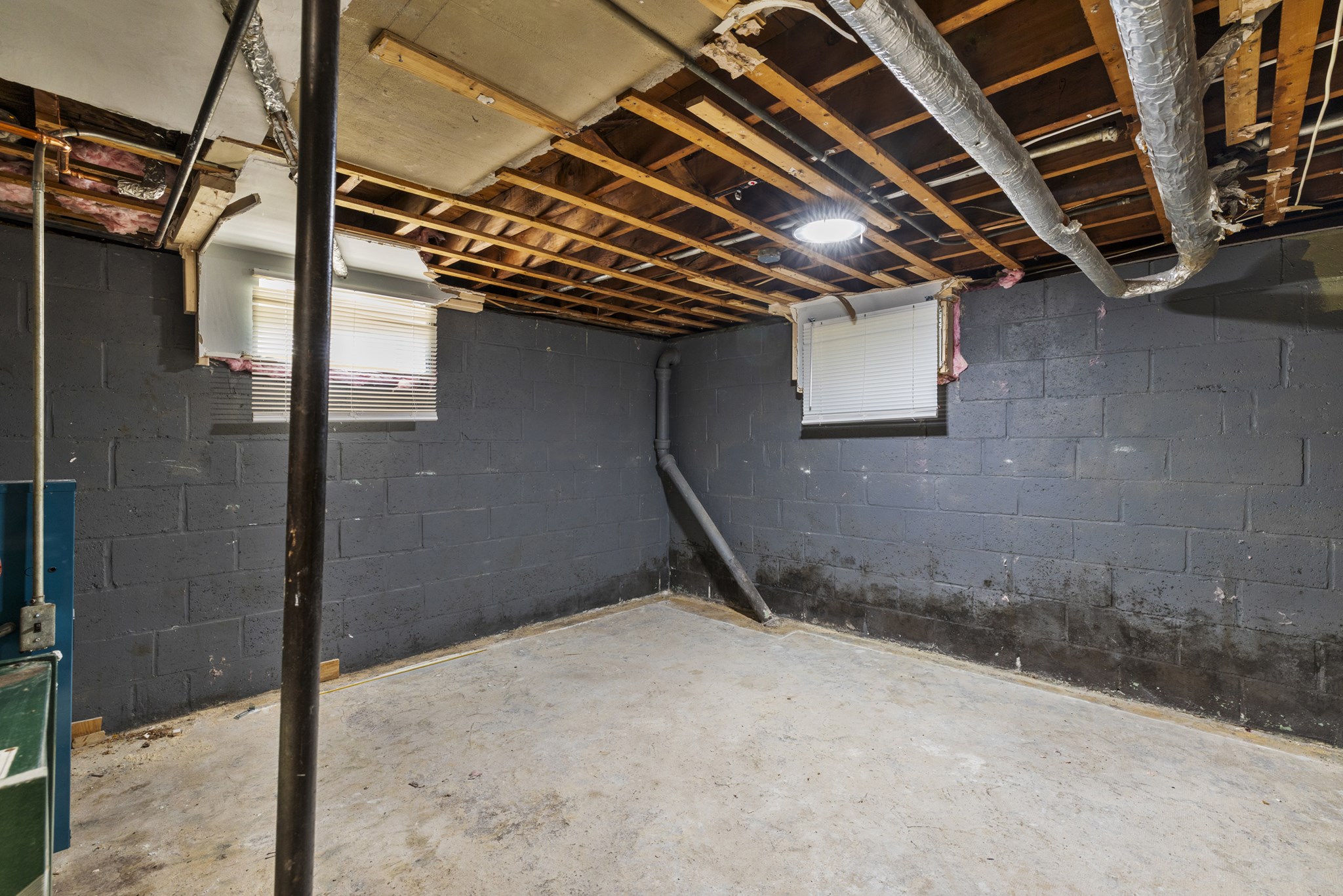 52 Chesterfield Property Photo 17
