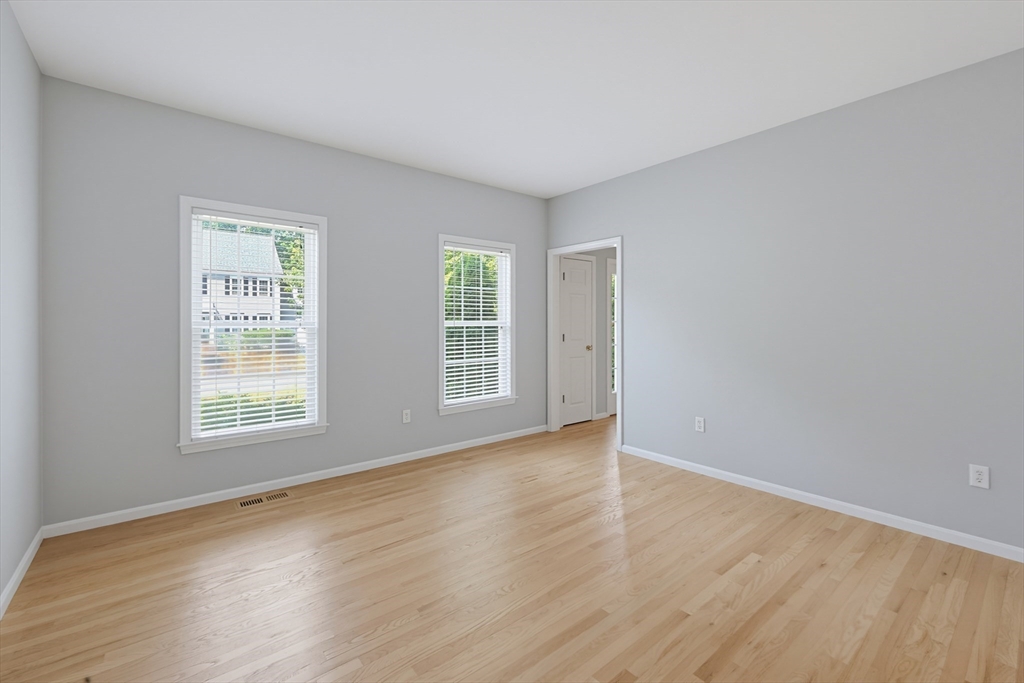 13 Paddock Property Photo 11