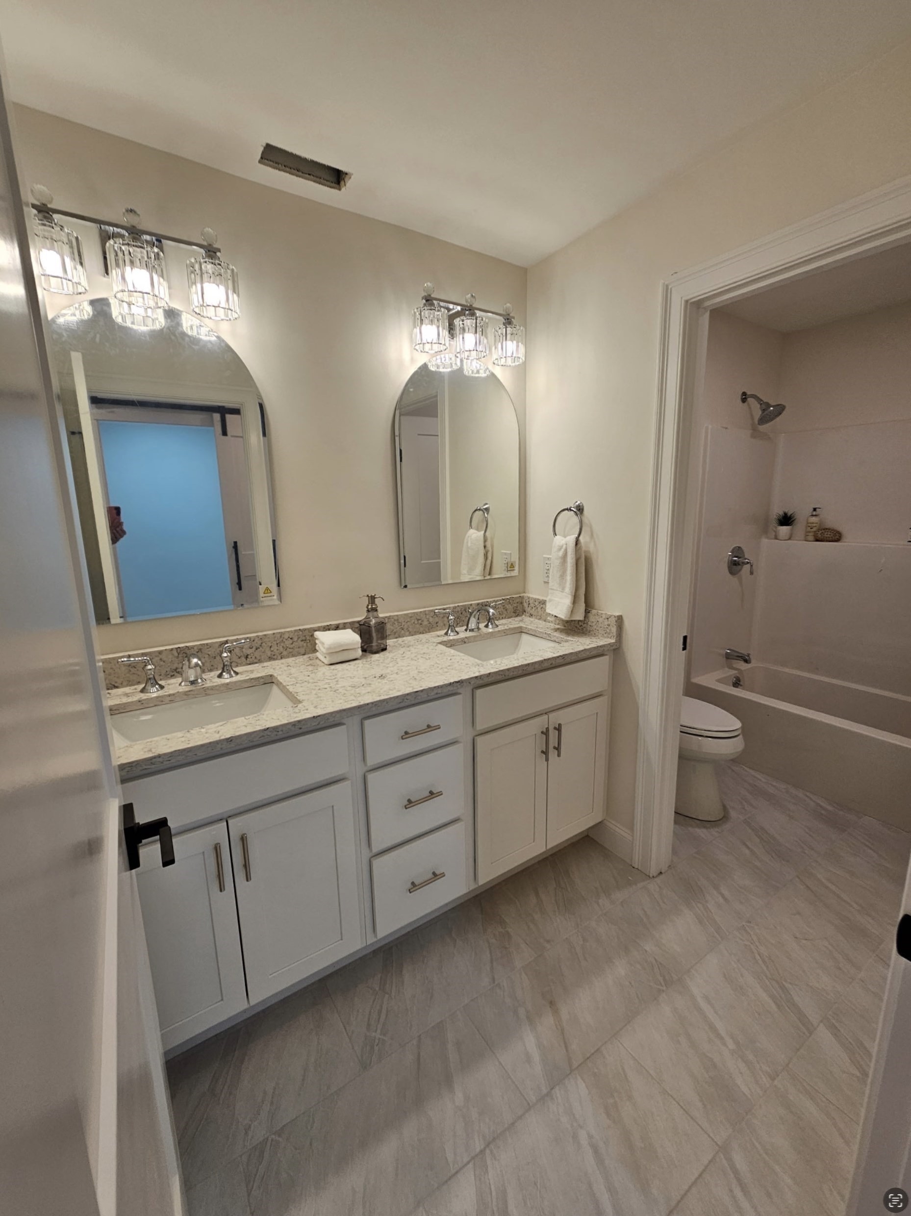 92a Willow Street # 2 Property Photo 18