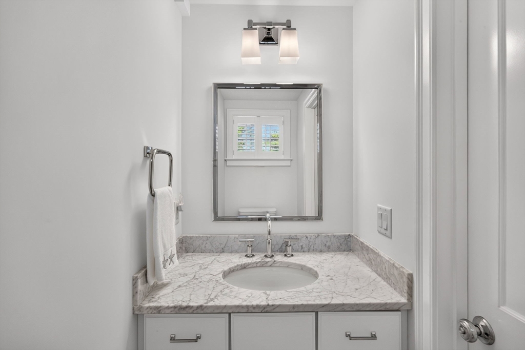 739 Main St # 739 Property Photo 17