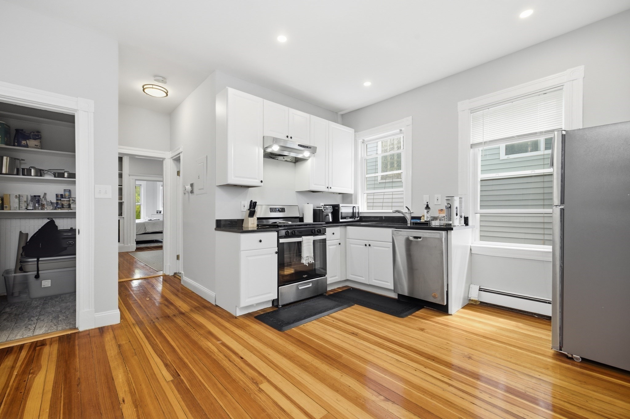 34 Sumner St # 5 Property Photo 3