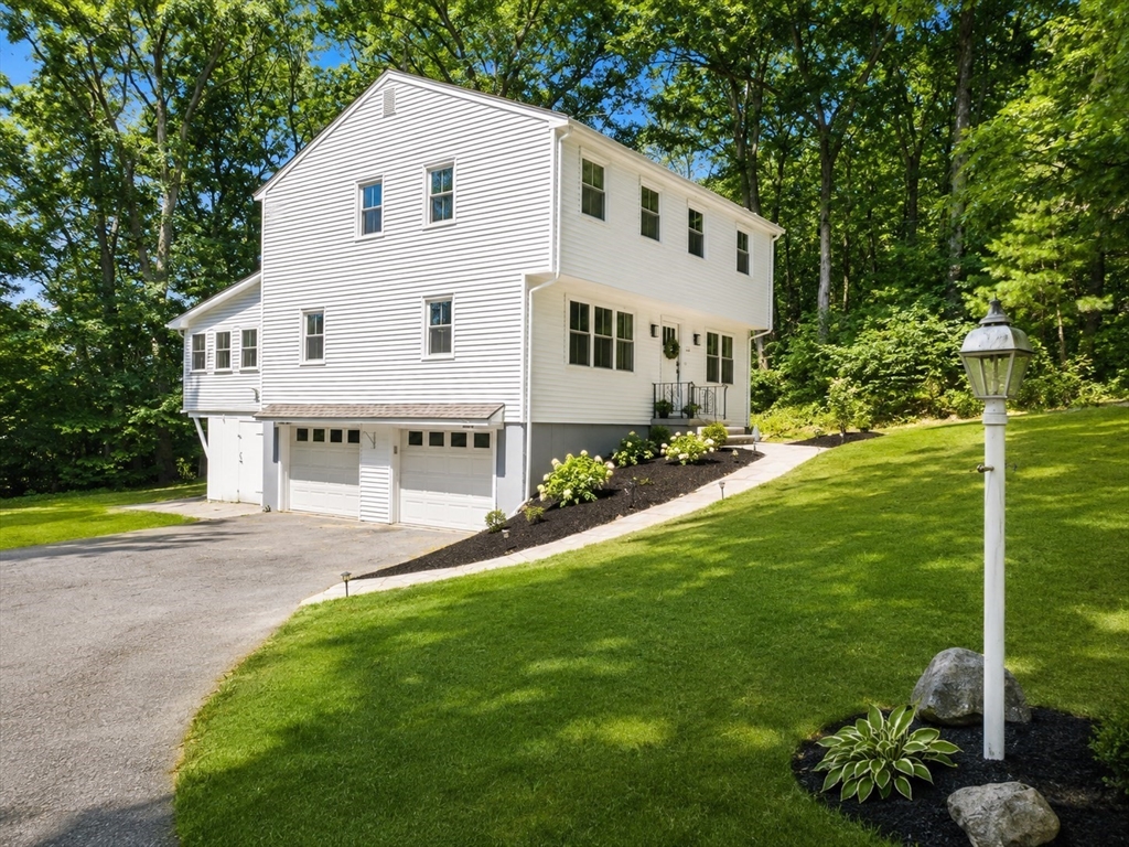 17 Farm St Property Photo 1