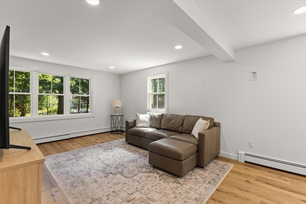 17 Farm St Property Photo 14