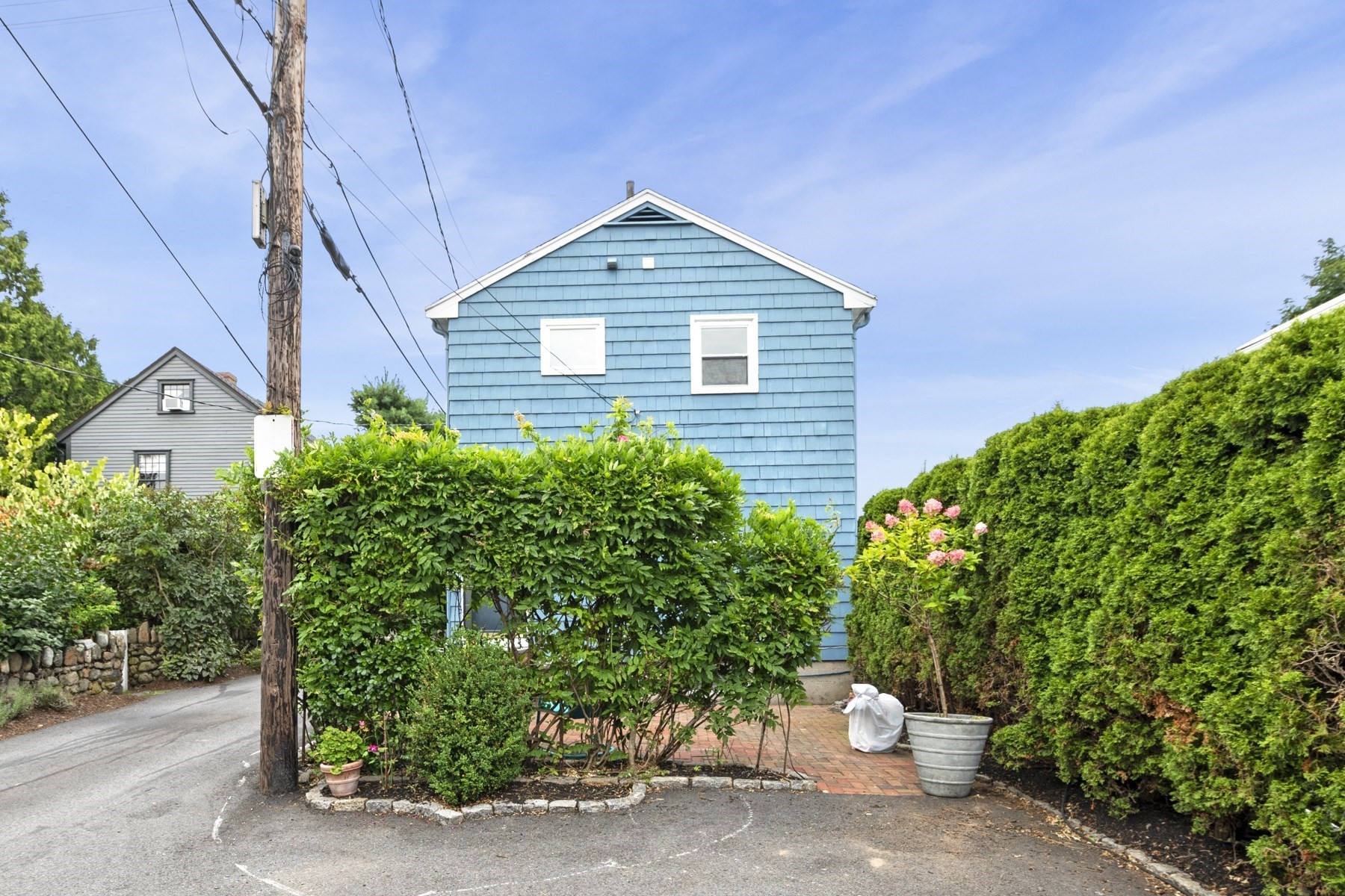 1 Goodwins Court Property Photo 27