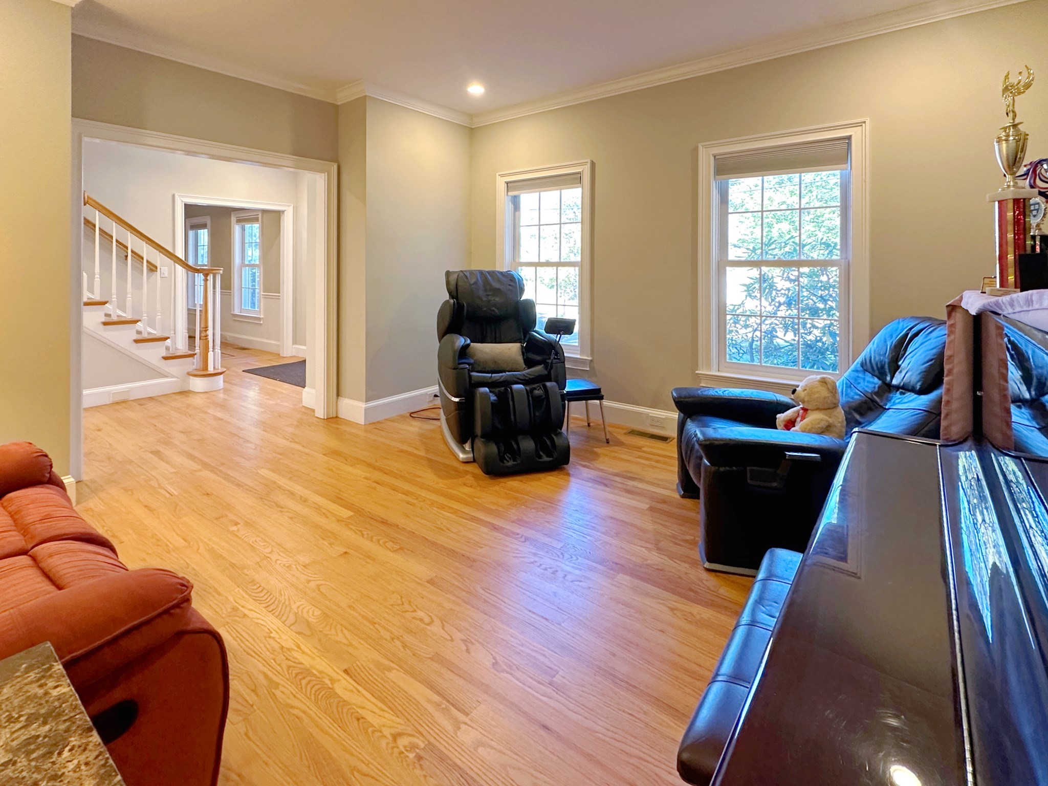 11 Oakland St Property Photo 5