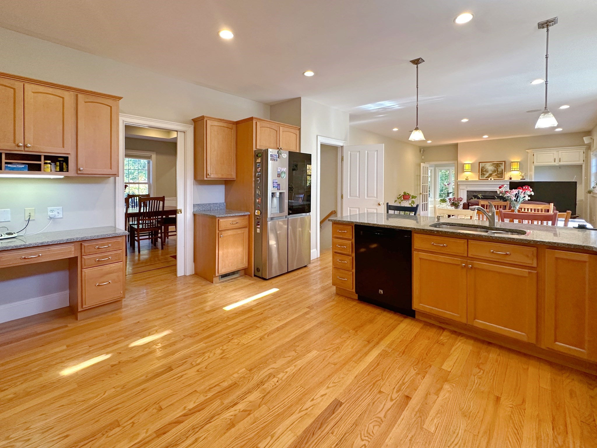 11 Oakland St Property Photo 11