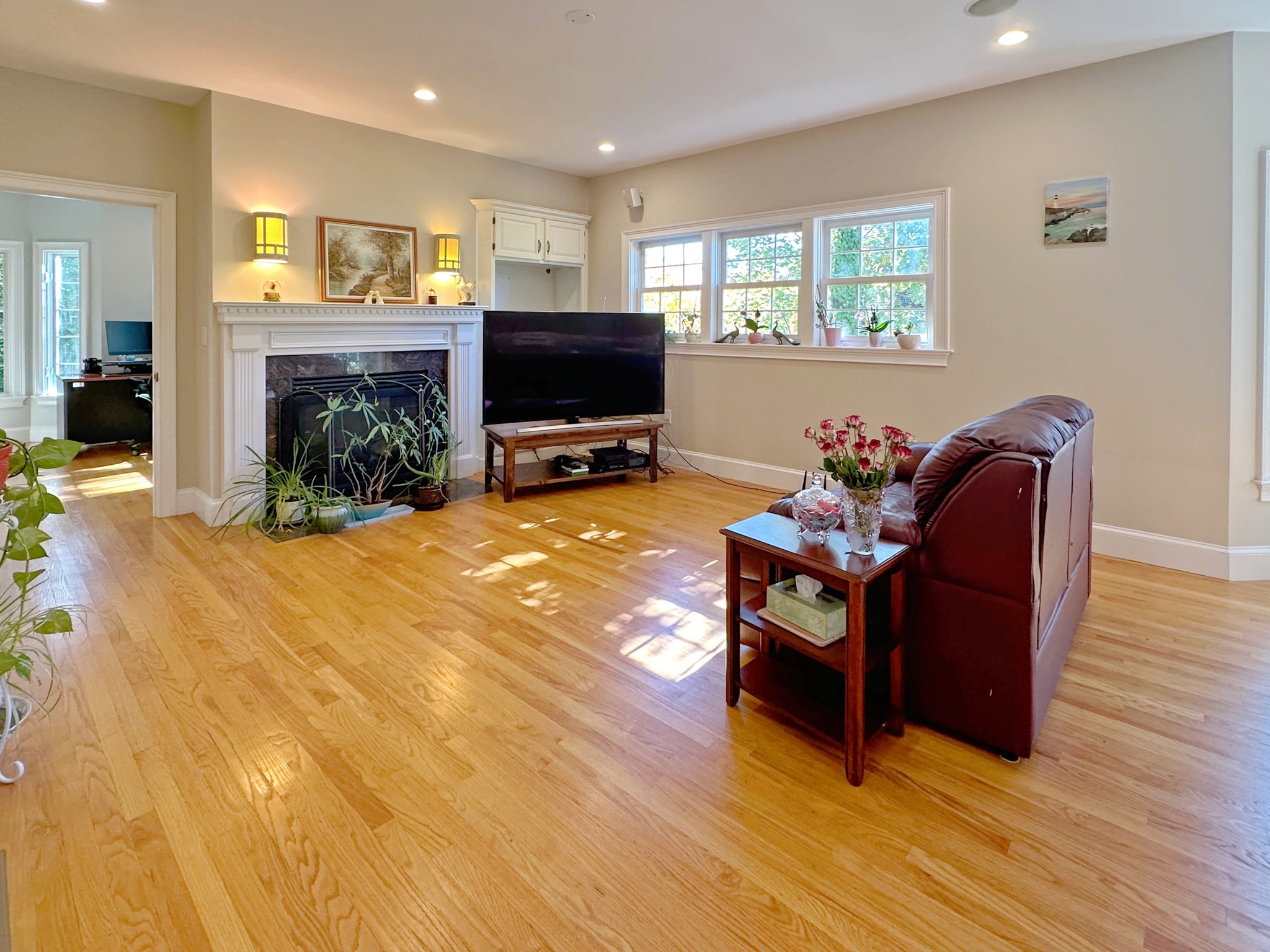 11 Oakland St Property Photo 18