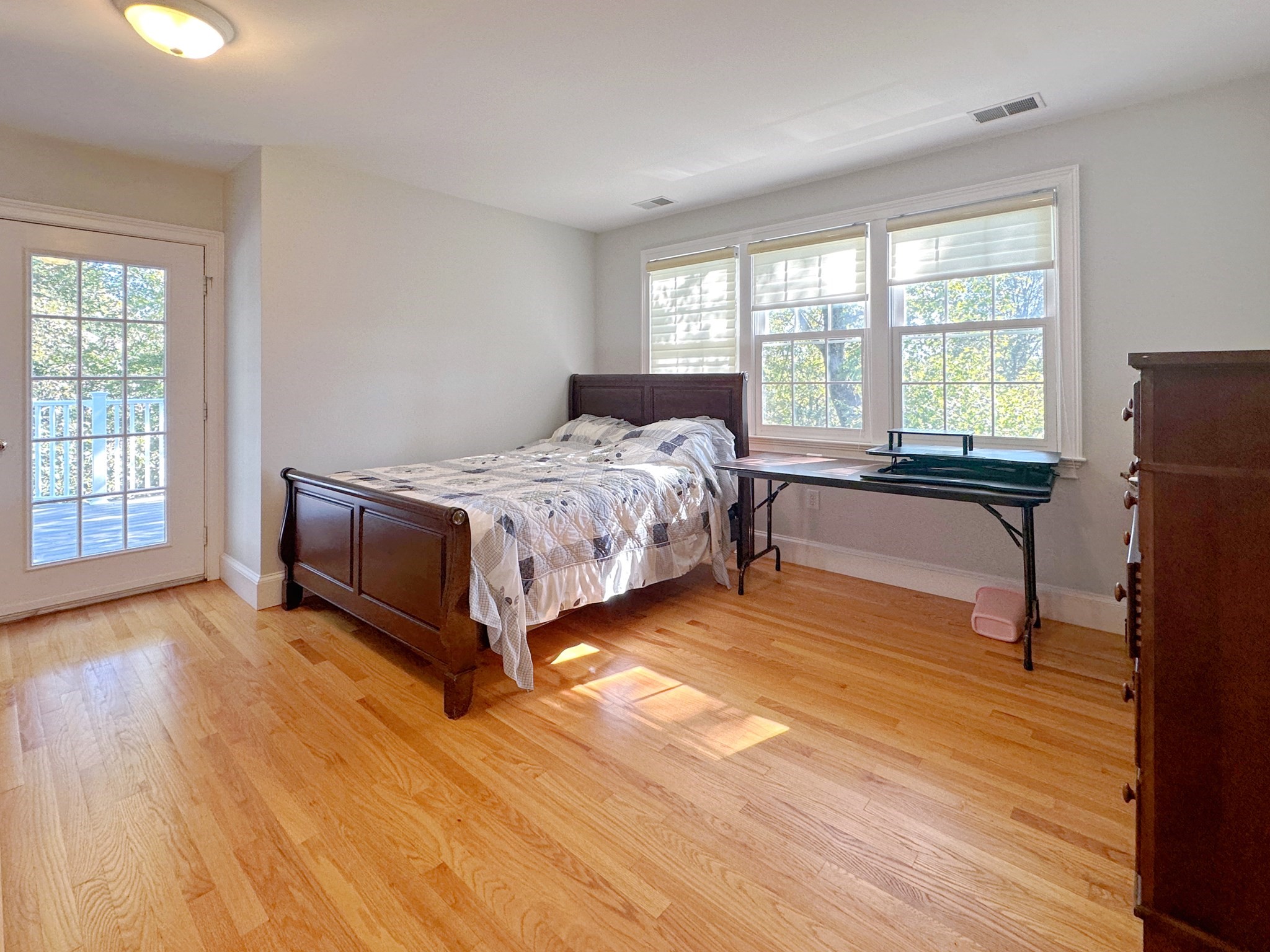 11 Oakland St Property Photo 36
