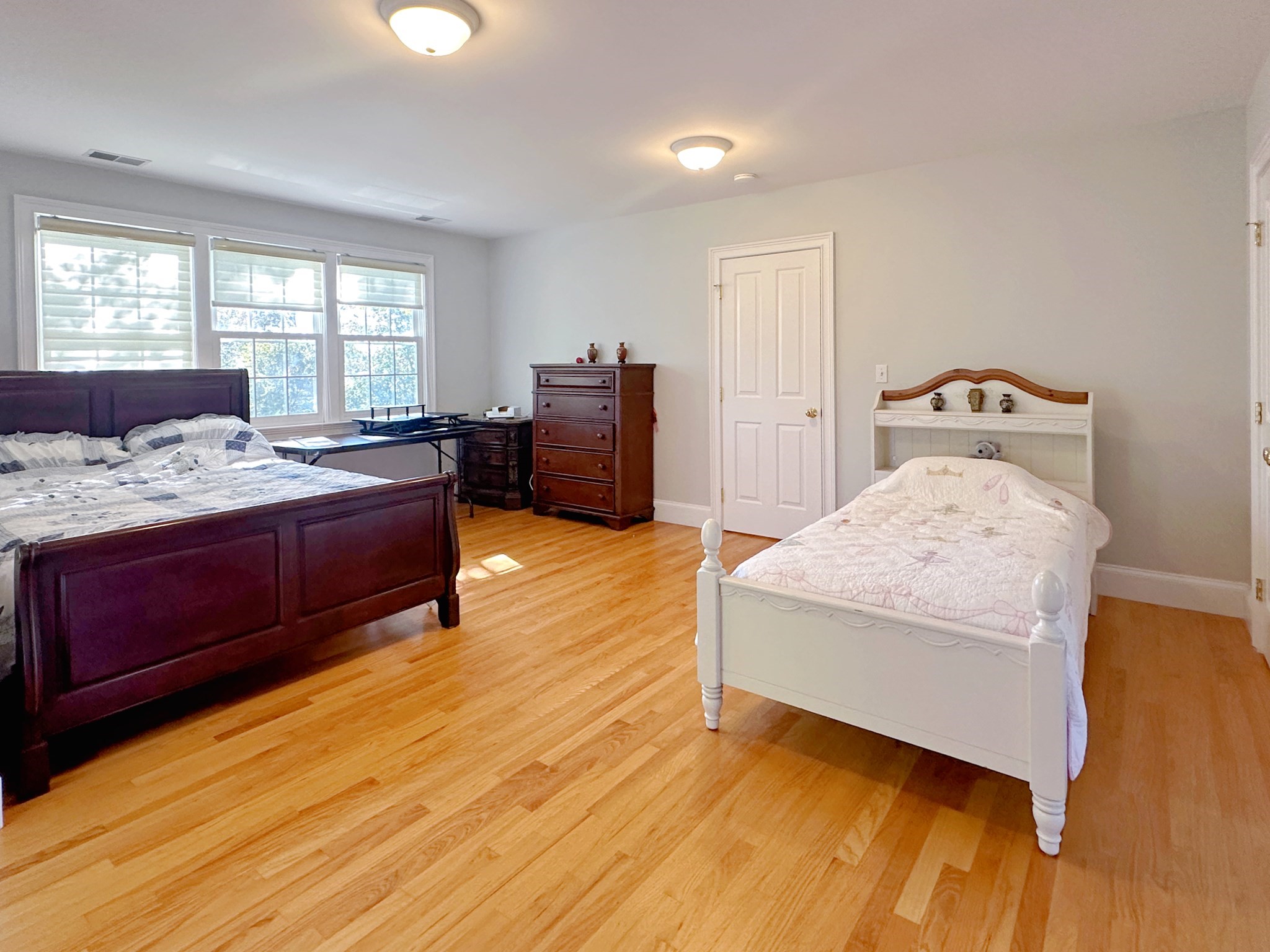 11 Oakland St Property Photo 37