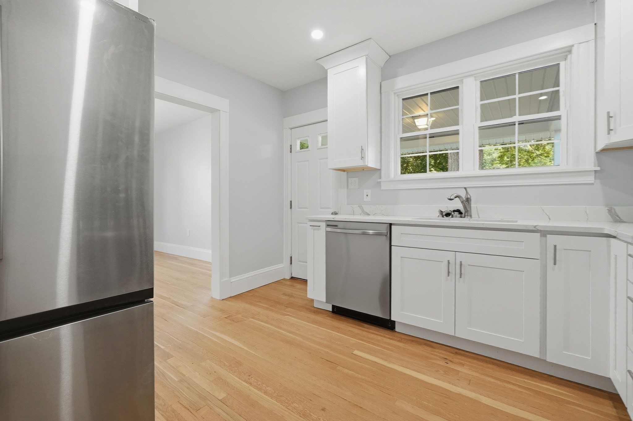190 Manomet St Property Photo 17