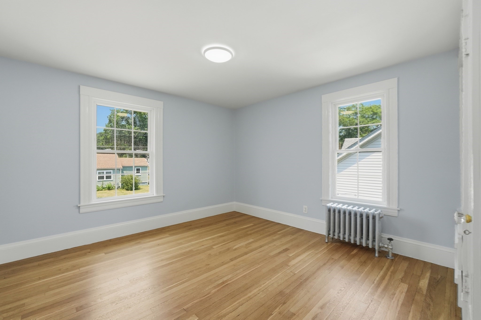 190 Manomet St Property Photo 33