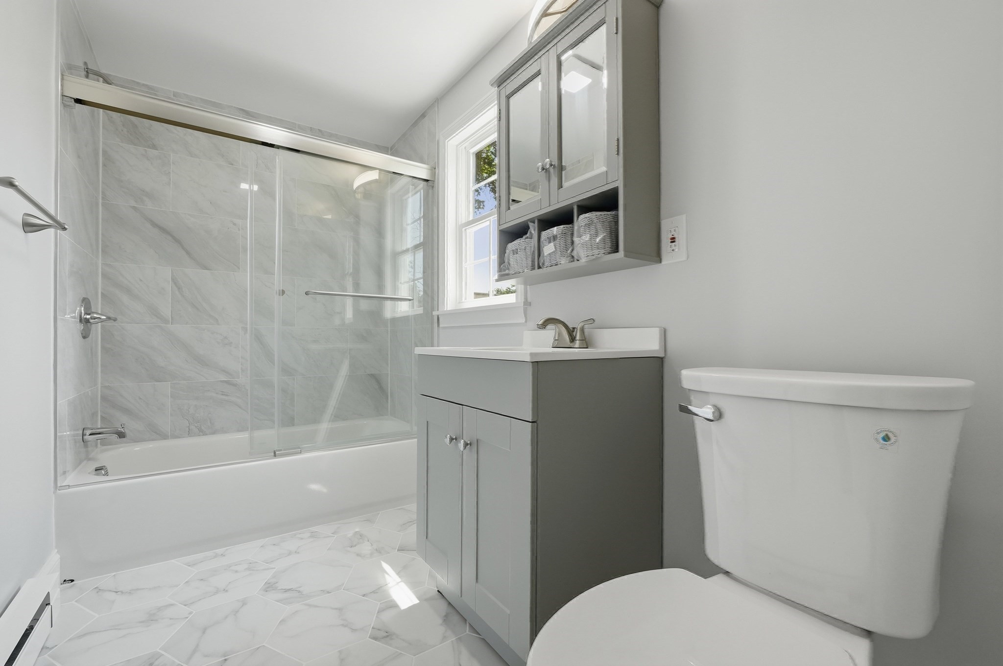 190 Manomet St Property Photo 38