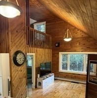 137 Deer Bay Property Photo 4