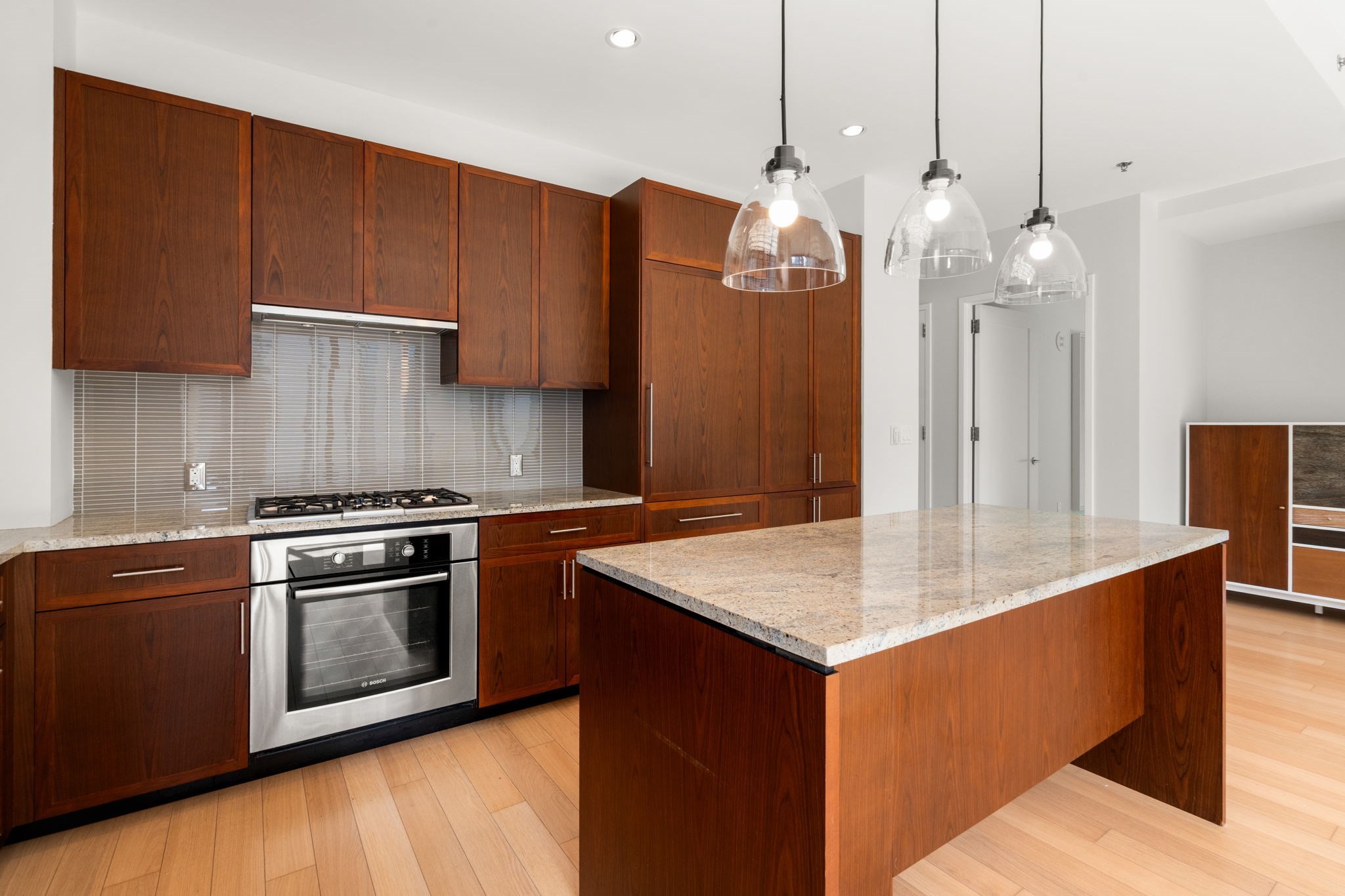 580 Washington St # 8c Property Photo 7