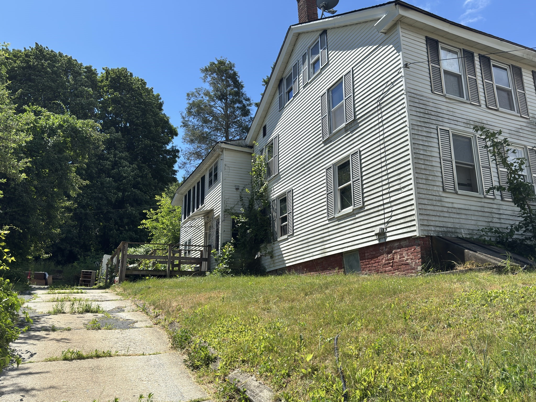 2053-2055 High St Property Photo 2