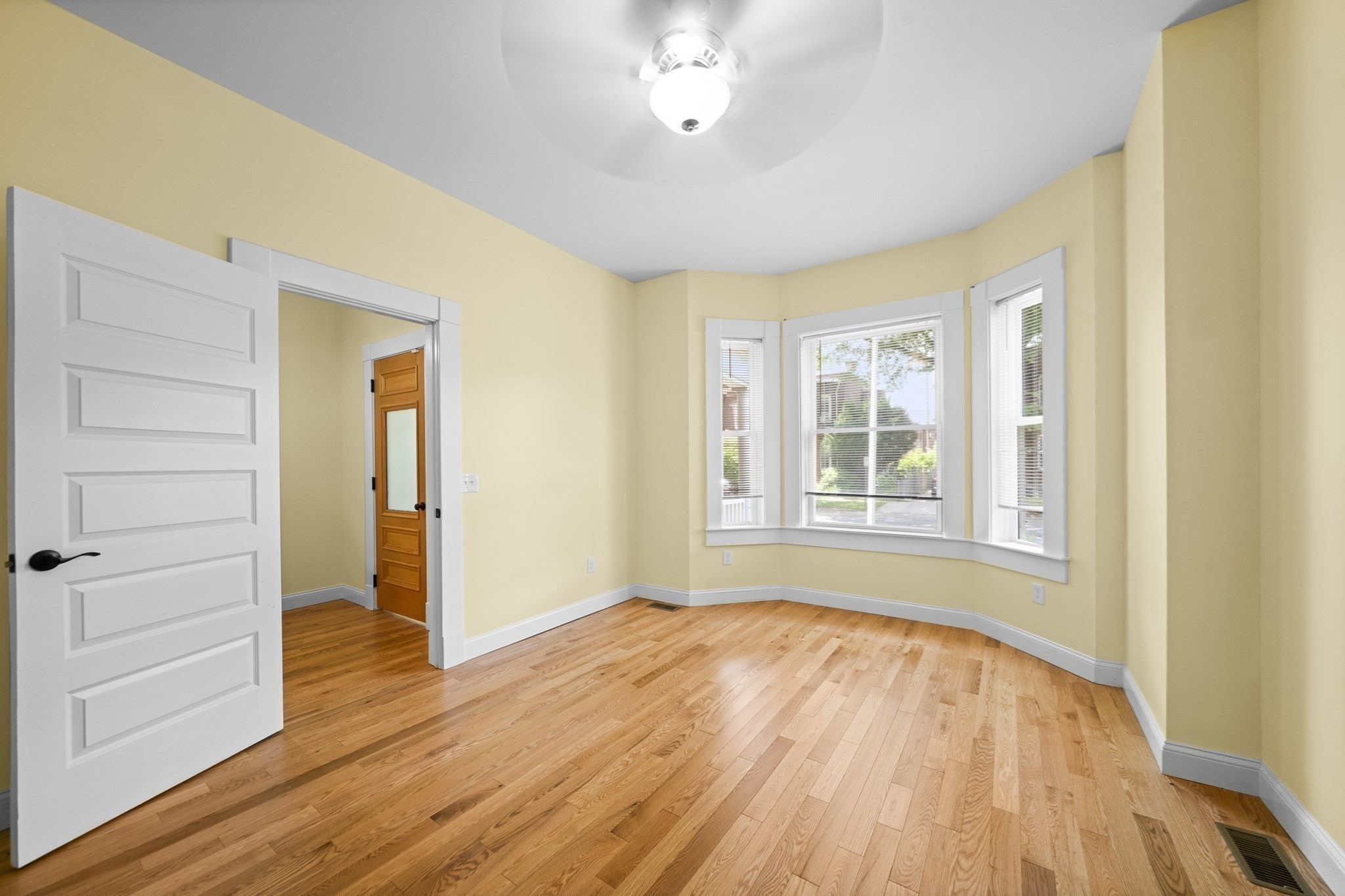 20 Linden St Property Photo 6