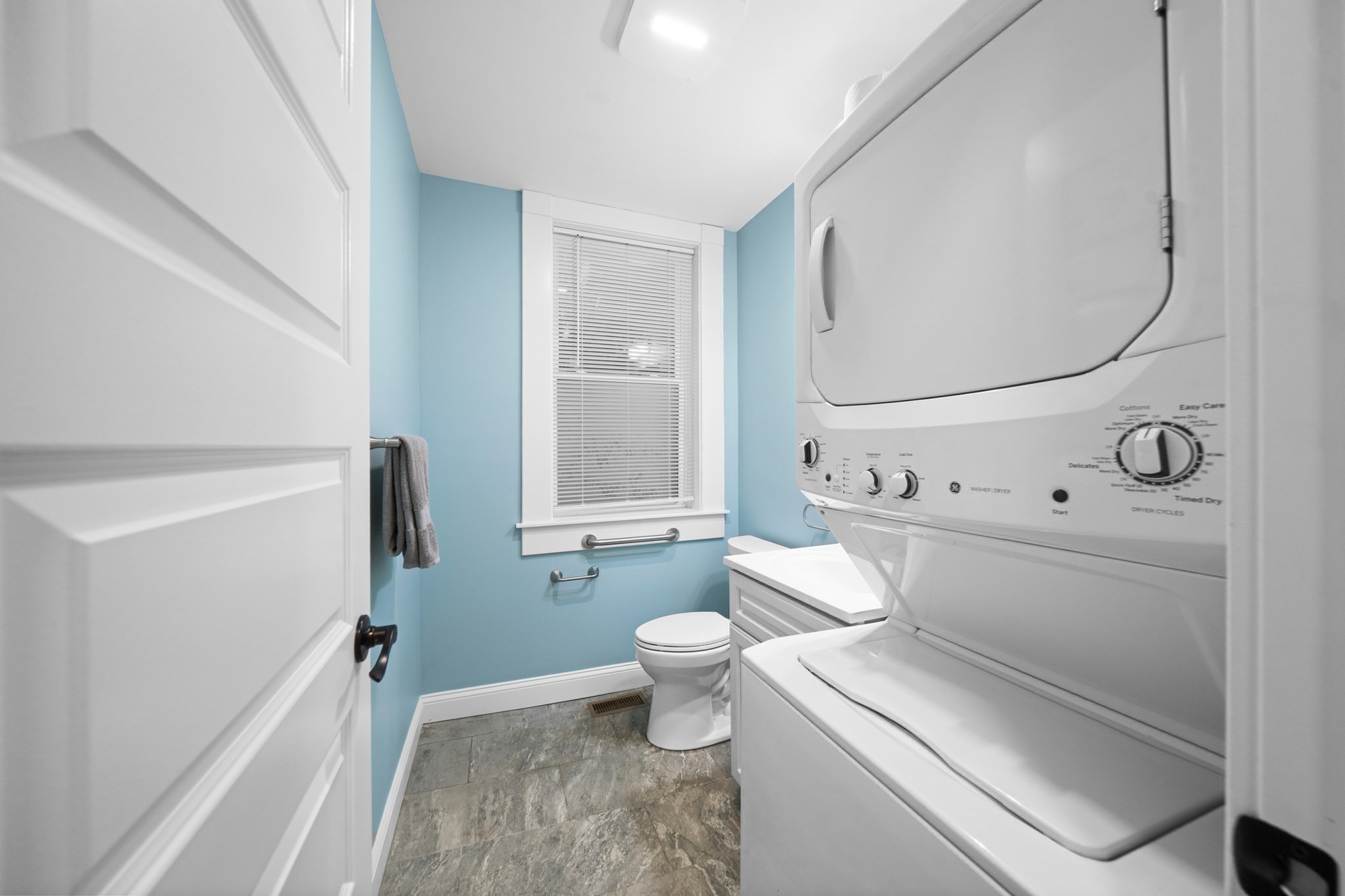 20 Linden St Property Photo 13