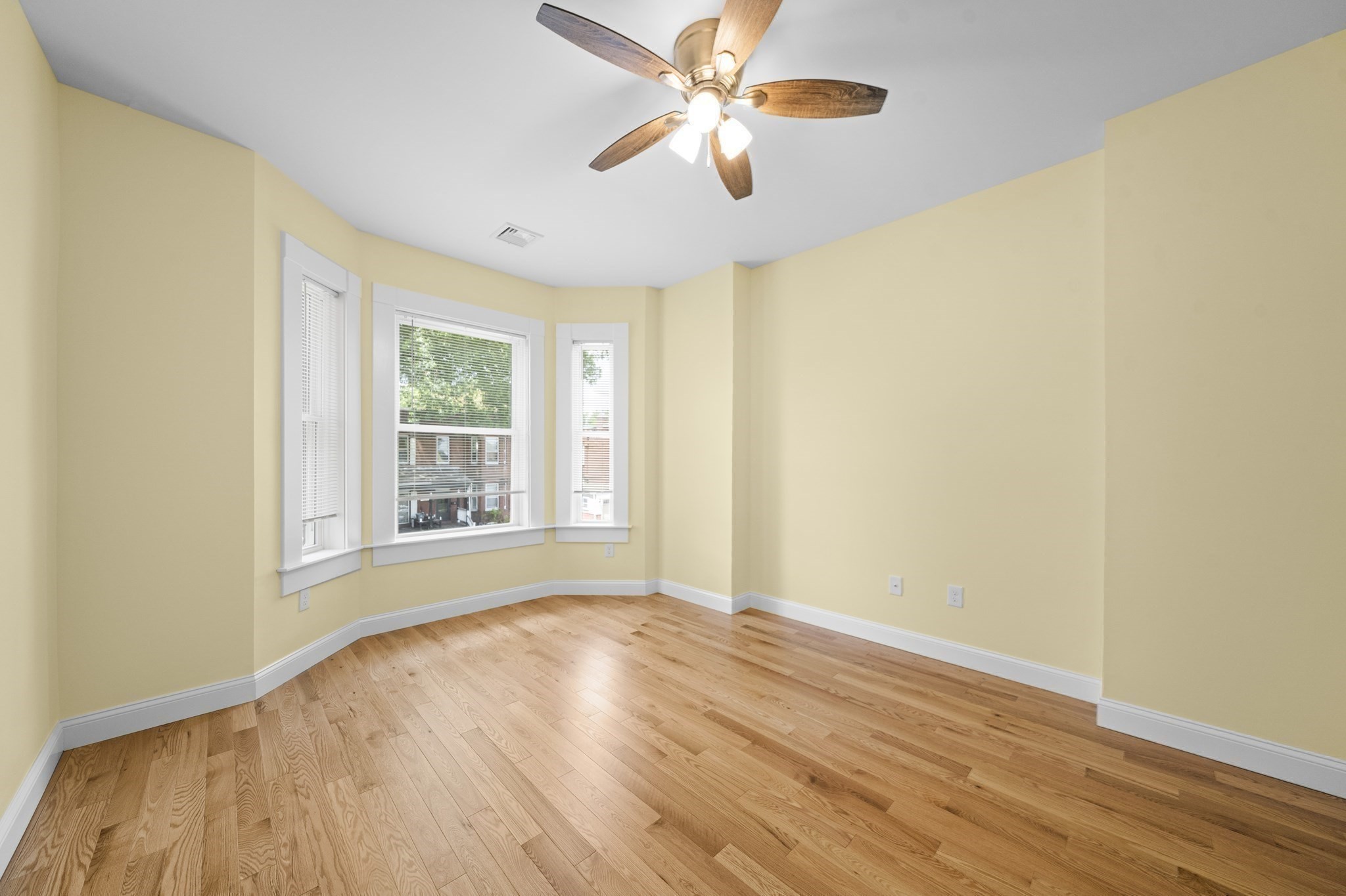 20 Linden St Property Photo 23