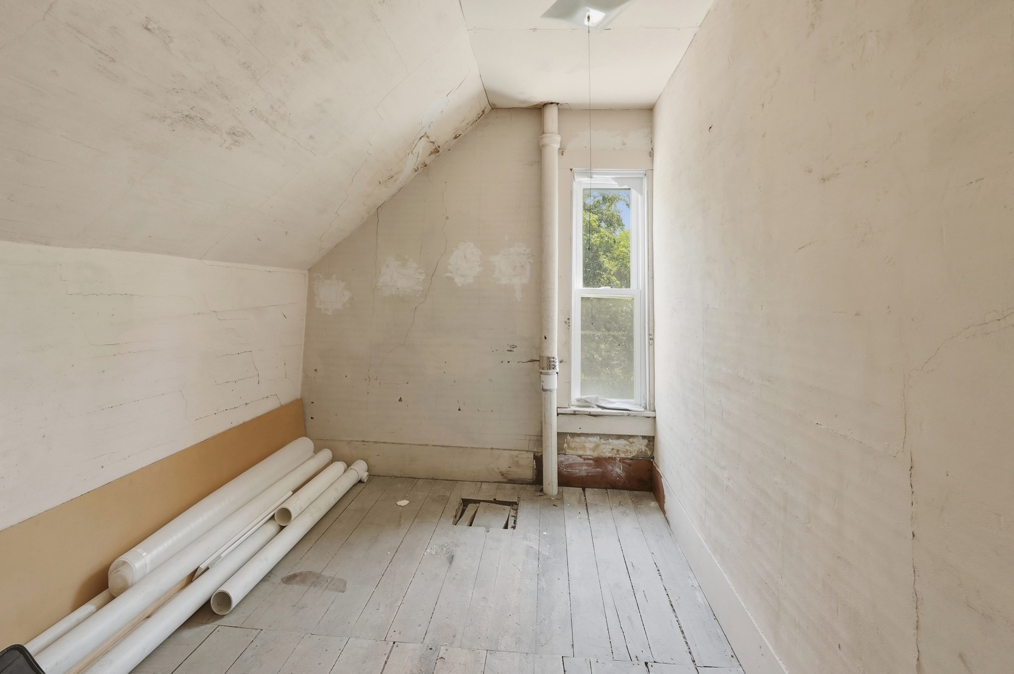148 Sanders St Property Photo 22
