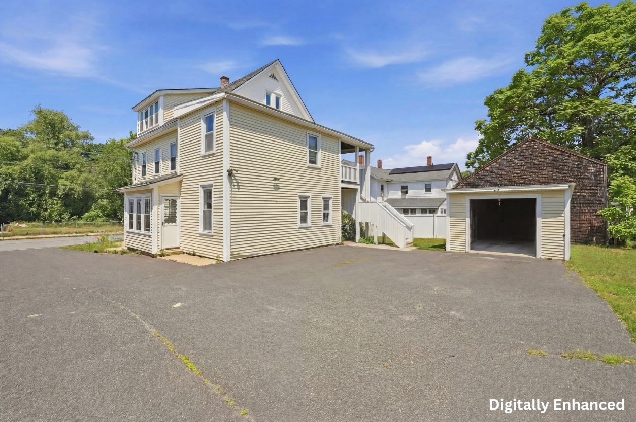 148 Sanders St Property Photo 26