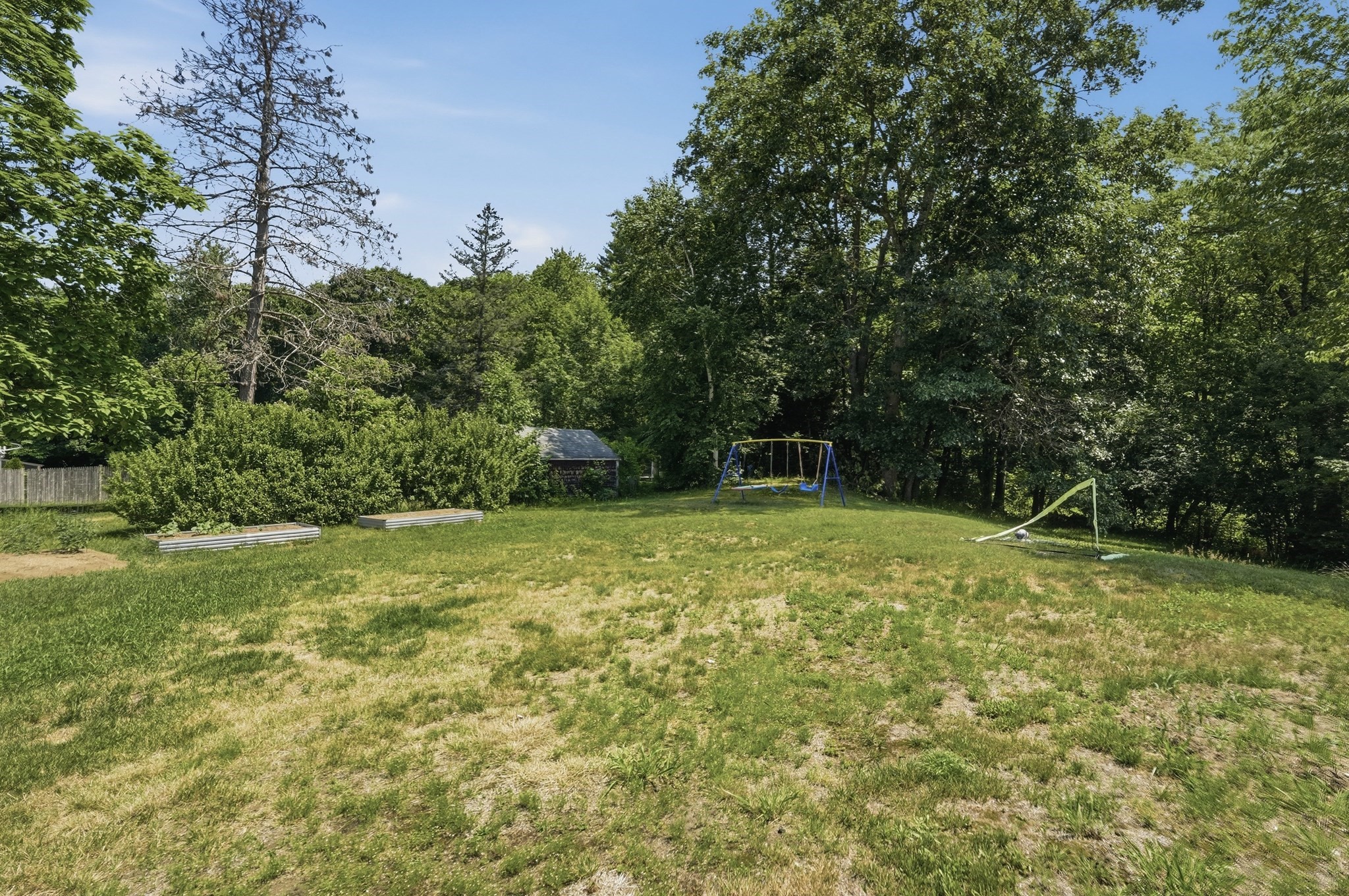 148 Sanders St Property Photo 27