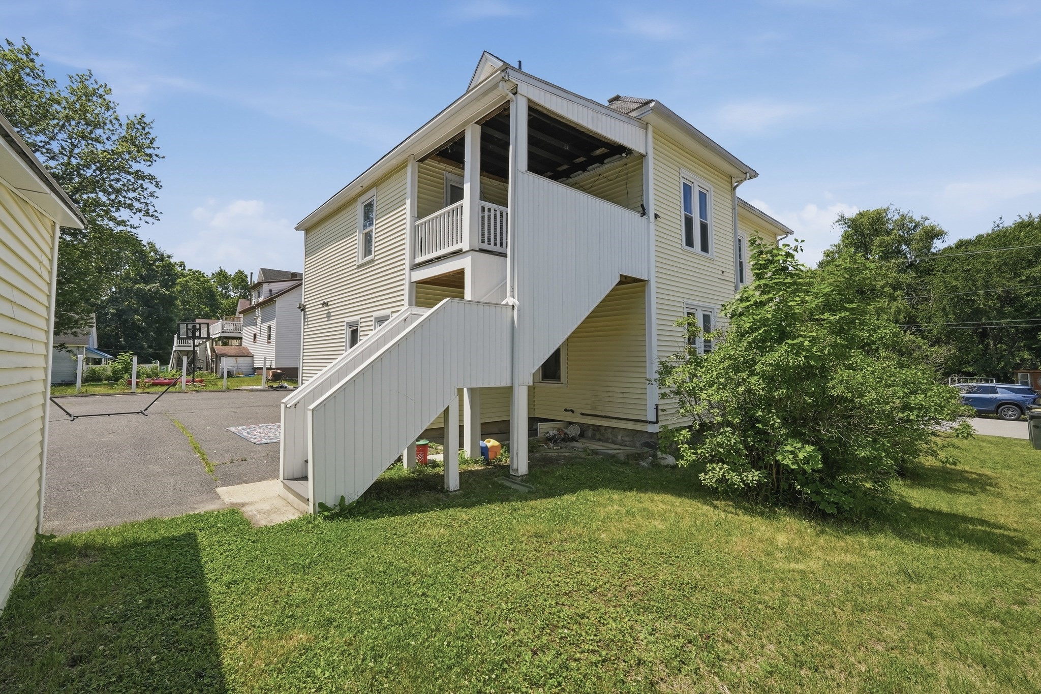 148 Sanders St Property Photo 28